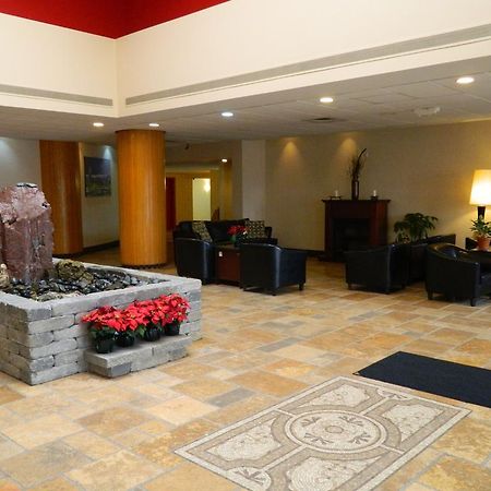 Howard Johnson Plaza Kansas City Hotel & Conference Center المظهر الخارجي الصورة