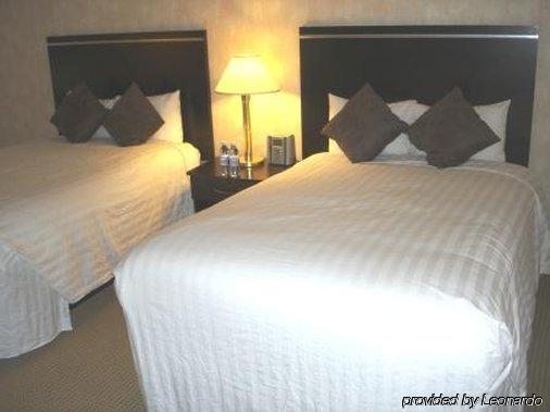 Howard Johnson Plaza Kansas City Hotel & Conference Center المظهر الخارجي الصورة