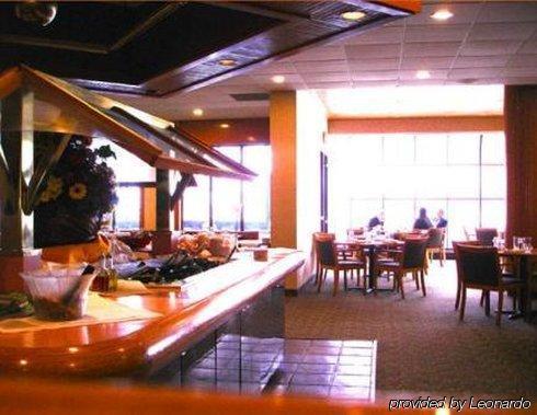 Howard Johnson Plaza Kansas City Hotel & Conference Center المظهر الخارجي الصورة