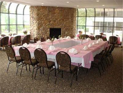 Howard Johnson Plaza Kansas City Hotel & Conference Center المطعم الصورة